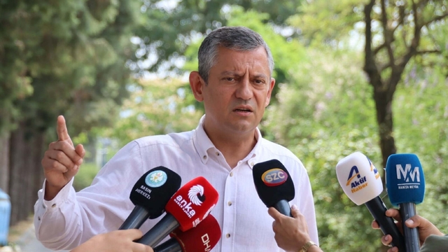 Özgür Özel: Mitingleri çoğaltmayı düşünüyoruz