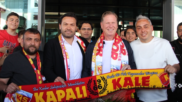Kayserispor'un yeni teknik direktörü Markus Gisdol, Kayseri'ye geldi