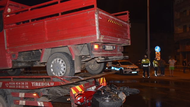 Giresun'da kamyonet ile çarpışan motosikletin sürücüsü yaşamını yitirdi