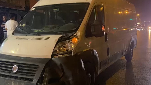 Antalya'da minibüsün çarptığı 12 yaşındaki çocuk yaşamını yitirdi