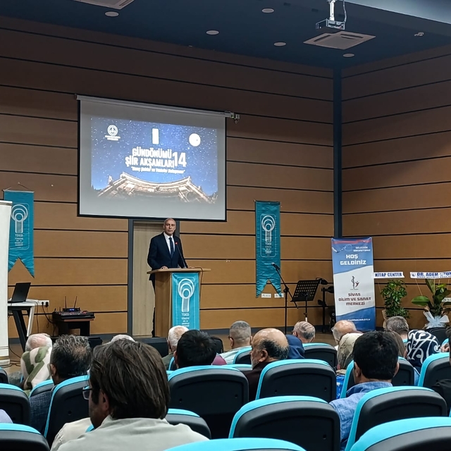 Sivas'ta "Genç Şairler ve Yazarlar Buluşması" programı düzenlendi