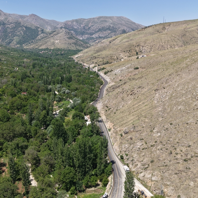 Kayseri'de Derebağ Şelalesi'ne ulaşımı sağlayan yolun açılışı yapıldı