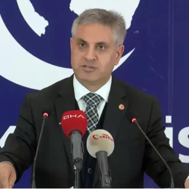 Ağabeyi tarafından öldürülen Ocak Partisi Genel Başkanı Canpolat, toprağa v...