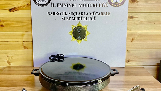 Samsun'da elektrikli ocak içine gizlenmiş silah ele geçirildi, 2 zanlı yakalandı