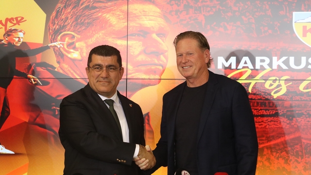 Kayserispor'da Alman teknik direktör Markus Gisdol için imza töreni düzenlendi