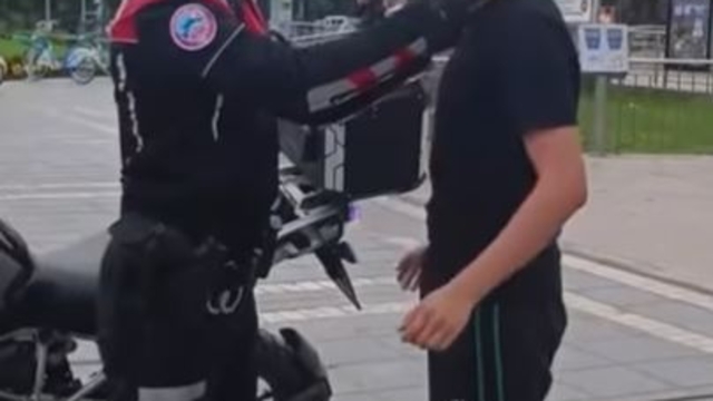 Kayseri'de YKS heyecanı; 2 dakika kala koşarak geldi (2)