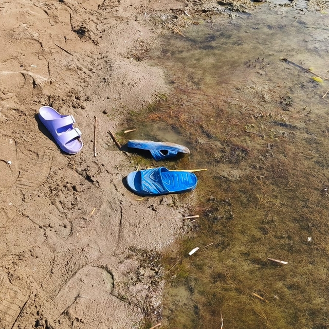 İznik Gölü'nde aileleriyle piknik yapan 2 kuzenin önce terlikleri, sonra ca...