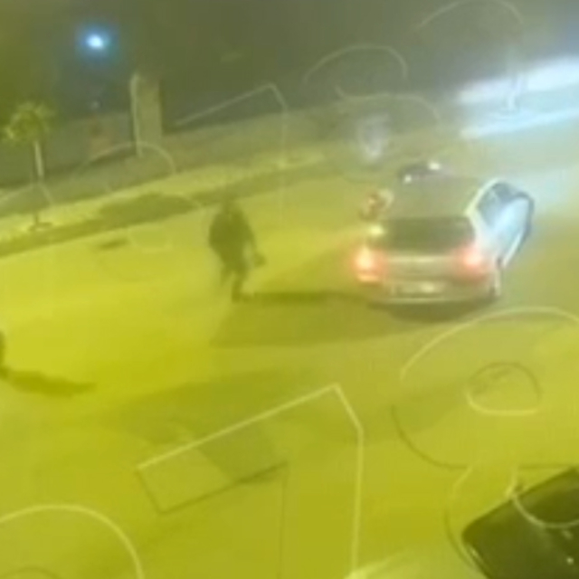 Edirne'de bekçilerin 'dur' ihtarına uymayan motosikletli, otomobille çarpış...