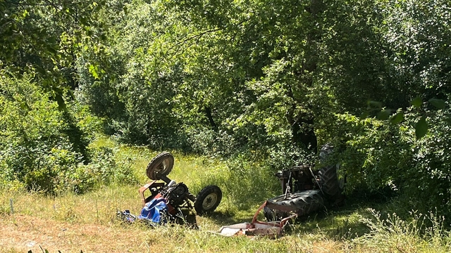 Samsun'da devrilen traktörün sürücüsü yaralandı