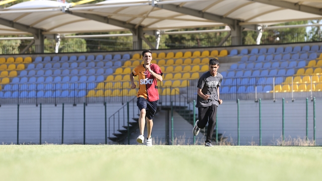 Görme engelli atlet kardeşlerin hedefi, Türkiye Şampiyonası'nda altın madalya