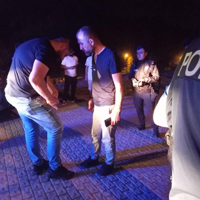 Komşular arasında beyzbol sopalı, silahlı kavga; 1'i ağır 2 yaralı