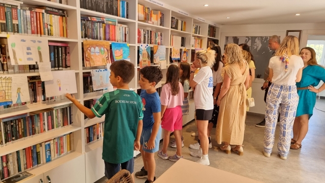 Muğla'da "Hikayeler ve Resimlerle Bodrum Tarihi" sergisi düzenlendi