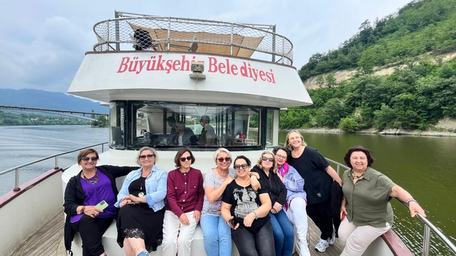 Ayvacık'ta tekne turu ilgi çekiyor