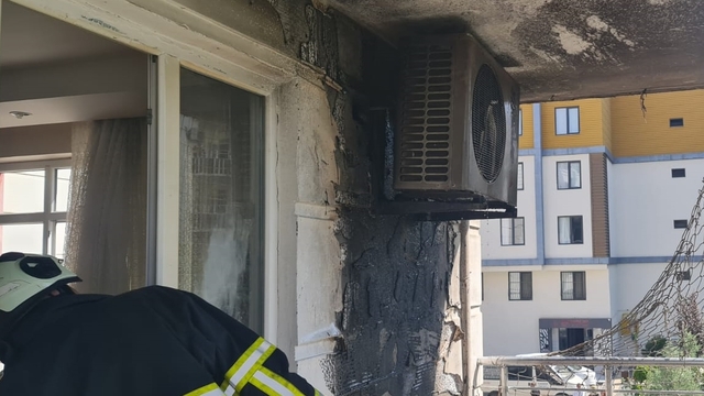 Batman'da evin balkonunda patlayan tüp nedeniyle çıkan yangın söndürüldü