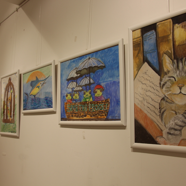 Antalya'da "Minik Fırçalar" resim sergisi açıldı