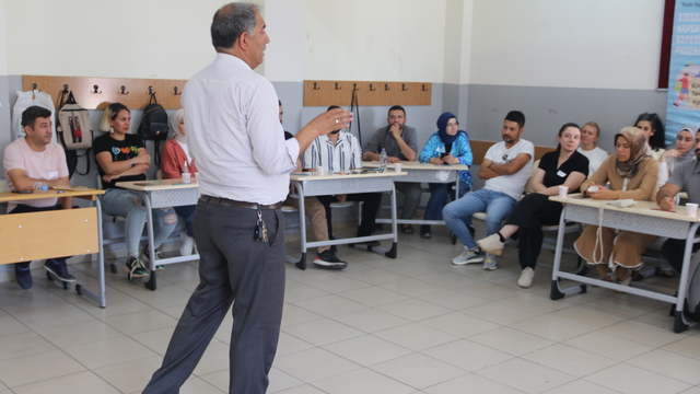 Diyarbakır'da "Köyde Değişim Eğitimde Yenilikle Başlar" projesi başladı