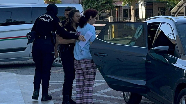 Manisa'da bir kadın tartıştığı kızını boğarak öldürdü