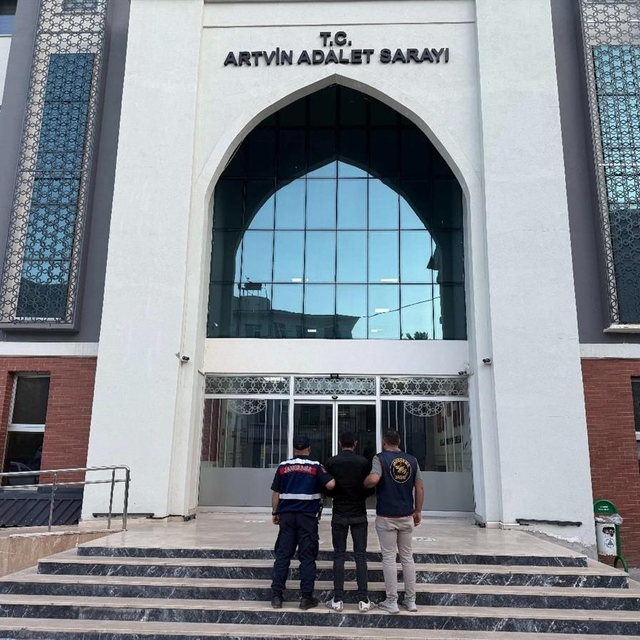 Artvin'de hakkında 25 yıl hapis cezası bulunan hükümlü yakalandı