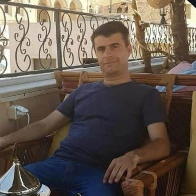 Bıçaklı kavgadan kaçarken minibüsün altında kalıp öldü; olay anı kamerada