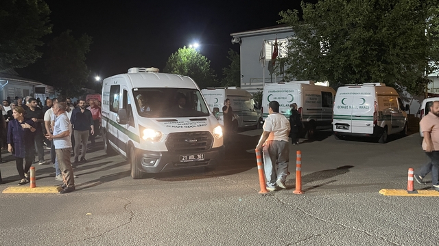 Batman'daki trafik kazasında ölen mimar Barut'un cenazesi Diyarbakır'da defnedildi