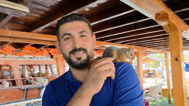 Omzundan inmeyen 'Belta' ile yat turları düzenliyor