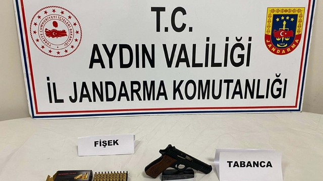 Aydın'da ruhsatsız silah operasyonu: 3 gözaltı