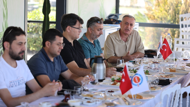 KUTSO, Kumluca'da mali müşavirlerle bir araya geldi