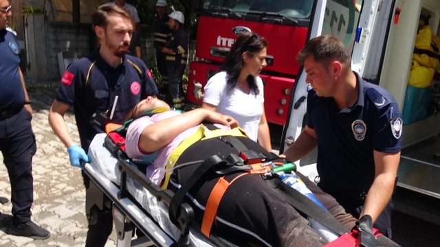 Zonguldak'ta 5 katlı binada patlama; 3'ü ağır, 7 yaralı (2)
