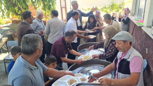 Pazar ilçesinde şükür duası yapıldı, yemek ikram edildi