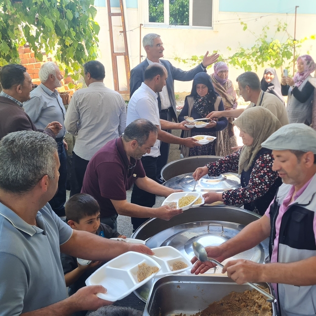 Pazar ilçesinde şükür duası yapıldı, yemek ikram edildi