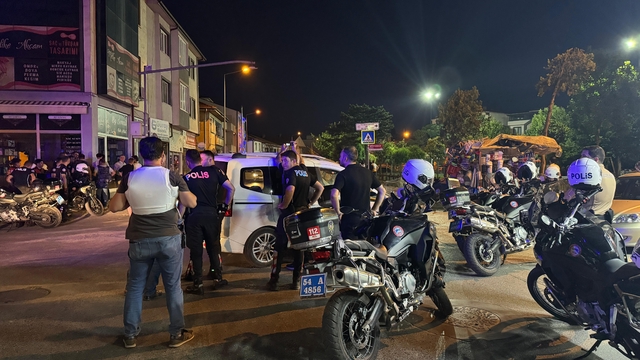 Sakarya'da kaçtığı polislere ateş eden şüpheli bacağından vuruldu