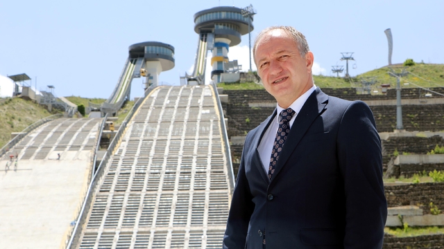 Türkiye'nin tek kayakla atlama kulelerinin pistleri ahşapla kaplanacak