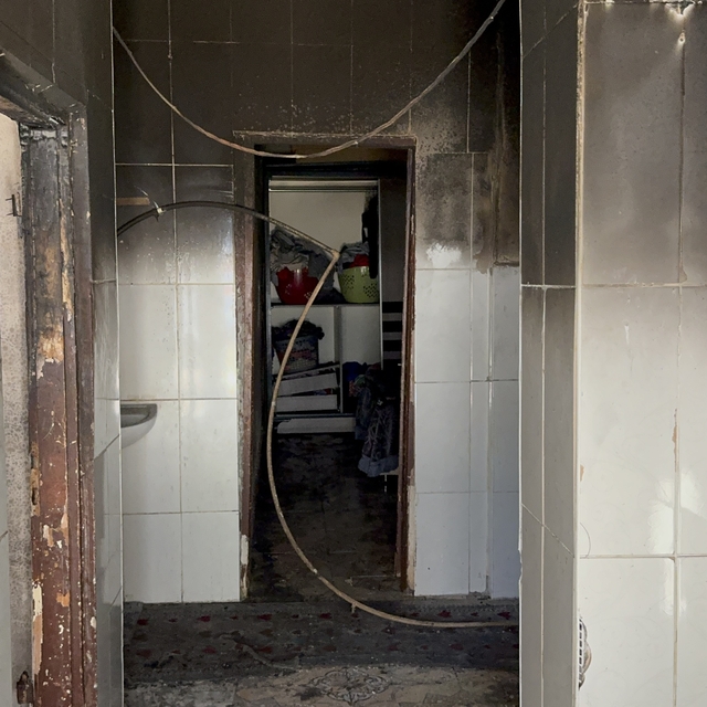 Adana'da 5 kişilik ailenin evi kundaklandı