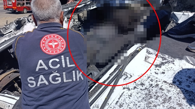 Şarampole devrilen TIR'ın şoförü öldü