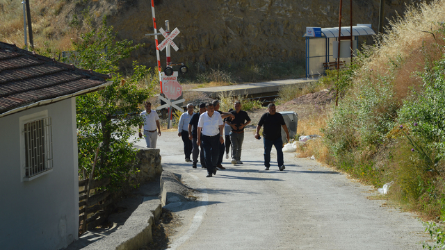 Havza'da kırsal mahallelerde yol çalışmaları devam ediyor