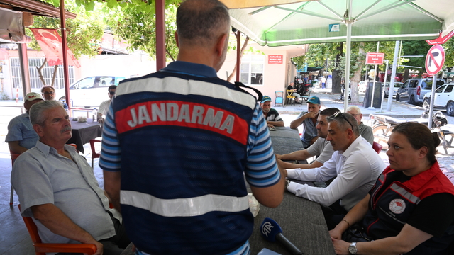 Edirne'de çiftçiler kenevirle mücadele konusunda bilgilendirildi