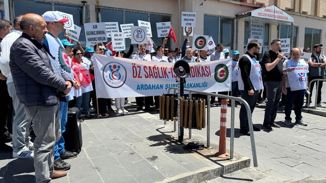Öz Sağlık-İş Sendikasından, işçilerin ücret ve özlük haklarının iyileştirilmesine yönelik açıklama