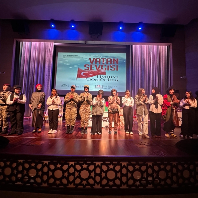 'Vatan Sevgisi'  adlı tiyatro oyunu Konya'da kadınlara özel sahnelendi