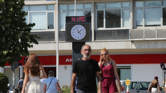 Aydın'da termometreler 41 dereceyi gösterdi