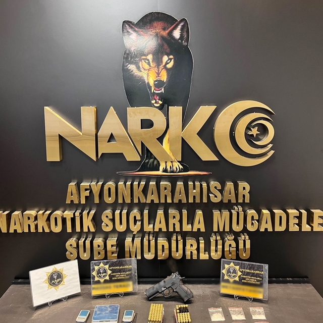 Afyonkarahisar'da uyuşturucu operasyonlarında 5 şüpheli tutuklandı