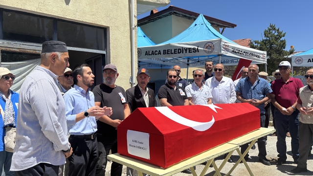 Kore Gazisi Hüseyin Emiroğlu son yolculuğuna törenle uğurlandı