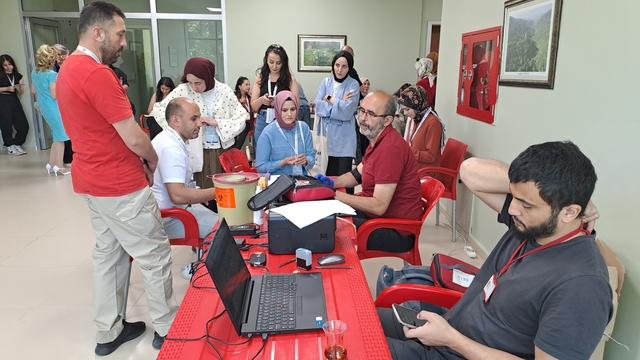 Sakarya'da kan bağışı yapanlar adına 3 fidan dikilecek