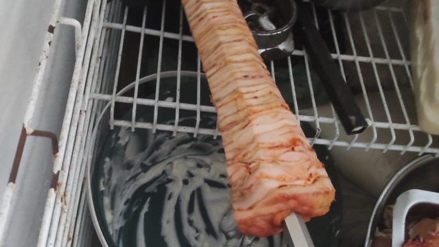 Şanlıurfa'da bayat döner satmak isteyen işletmeye 42 bin 76 lira ceza kesildi