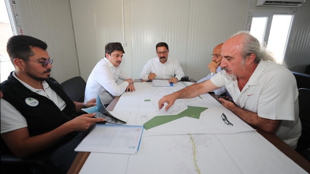 Hatay Defne'de afet konutları ve sosyal donatı alanlarının yapımı sürüyor