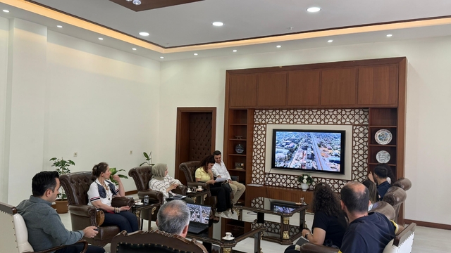 Nurdağı'nda inşaat çalışmaları devam eden rezerv bölgelerdeki duruma ilişkin toplantı