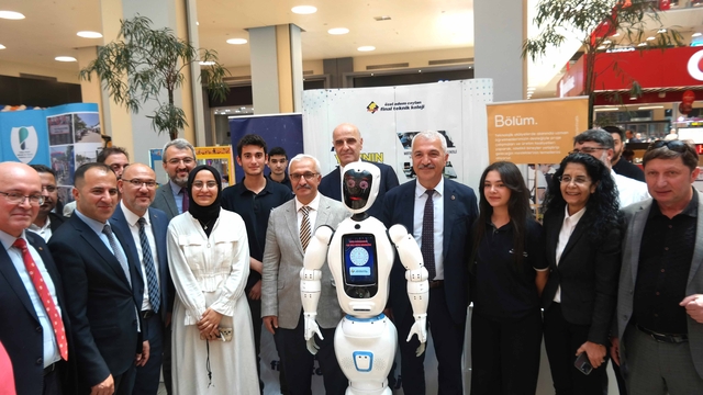 Gebze Ticaret Odası'ndan 'Meslek Liseleri Geleceğimizin Meselesi' projesi