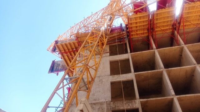 Kahramanmaraş'ta devrilen kule vincin operatörü öldü