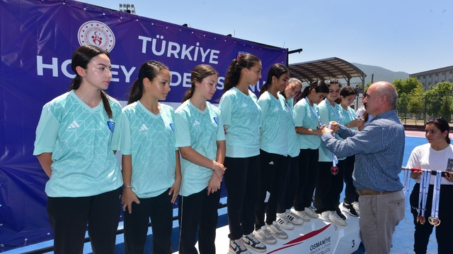 Osmaniye'de 16 Yaş Altı Hokey 1. Lig maçları tamamlandı