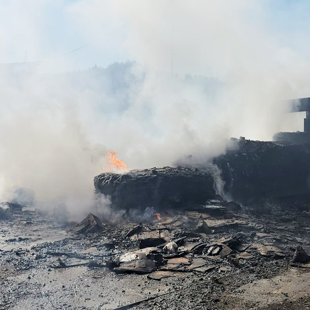 Karabük'te hurdalık alanda çıkan yangın söndürüldü