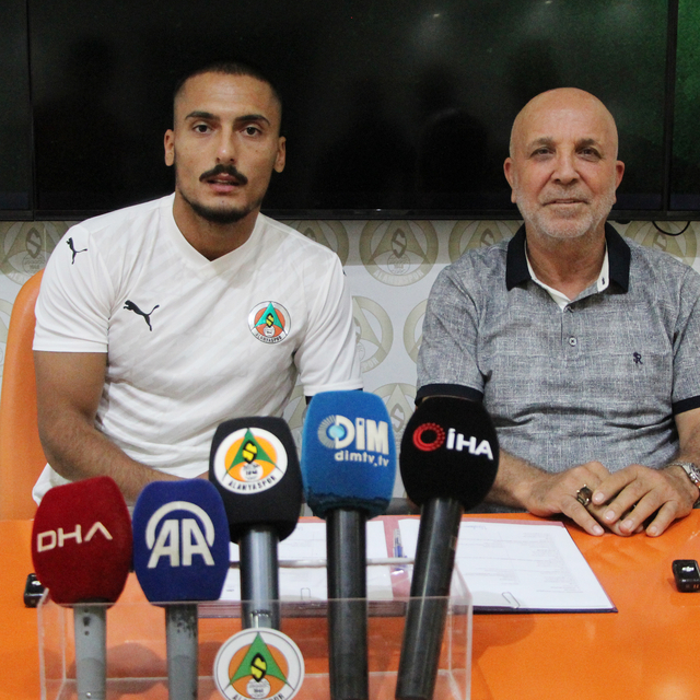 Alanyaspor, İbrahim Kaya ile 4 yıllık sözleşme imzaladı